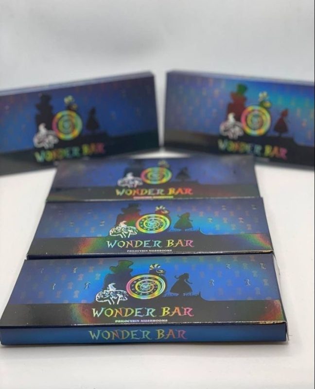 Wonder Psilocybin Chocolate Bar with 12 pieces of Psilocybe cubensis-infused milk chocolate, 3000mg total